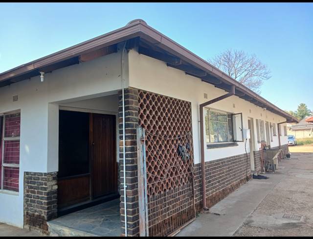 4 BEDROOM HOUSE FOR SALE IN ANNADALE